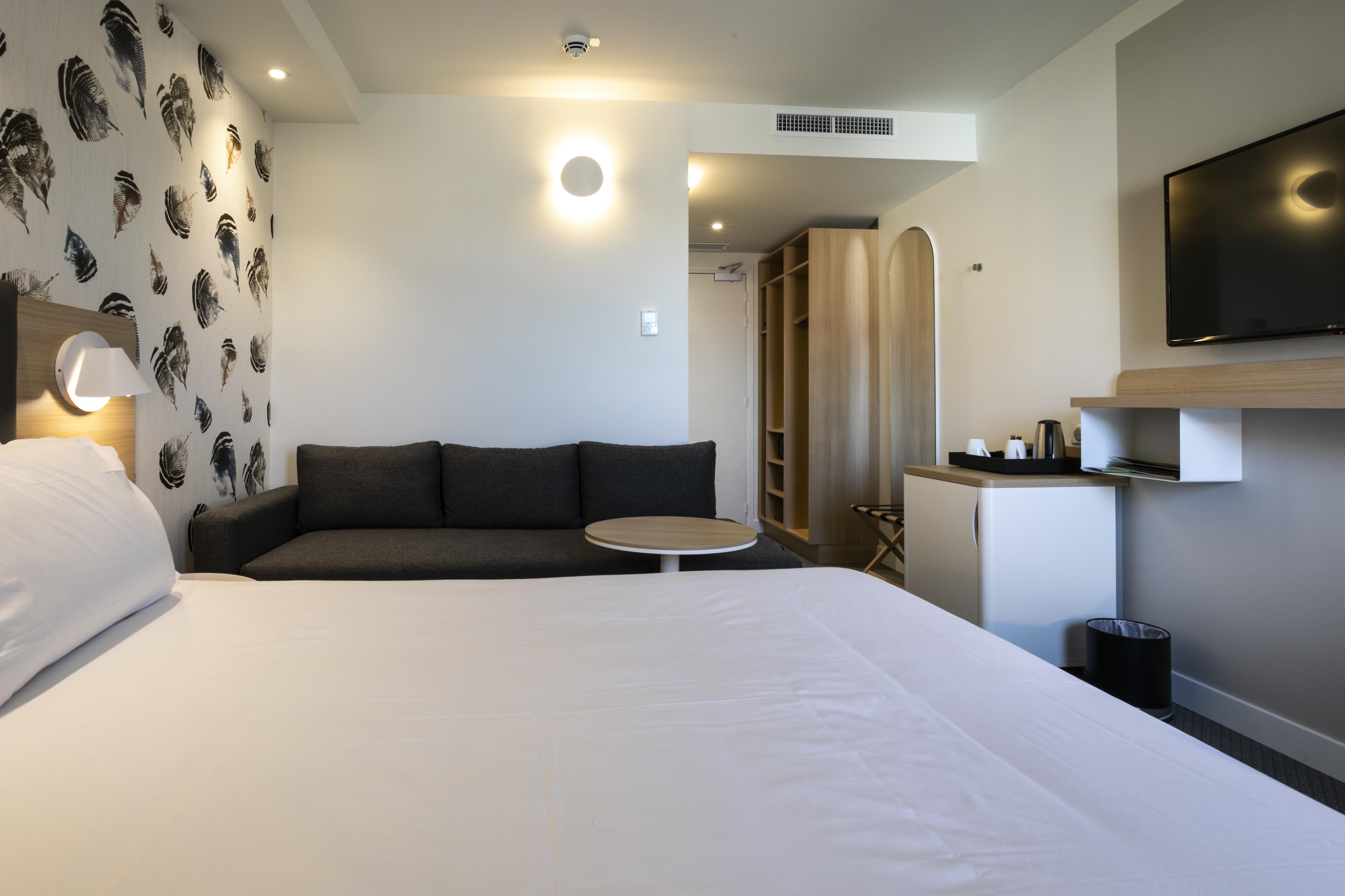 Holiday Inn Perpignan, An Ihg Hotel מראה חיצוני תמונה