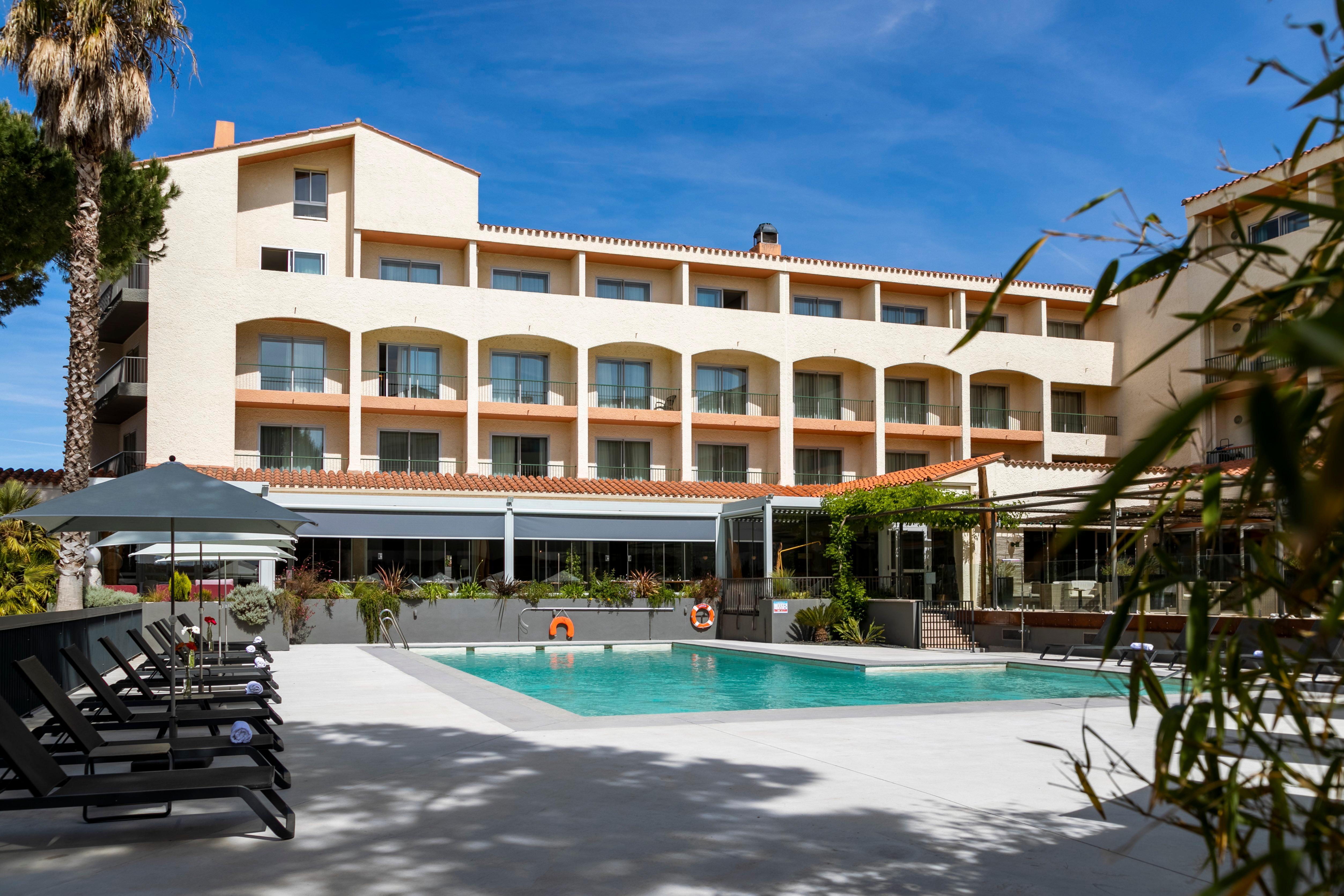 Holiday Inn Perpignan, An Ihg Hotel מראה חיצוני תמונה
