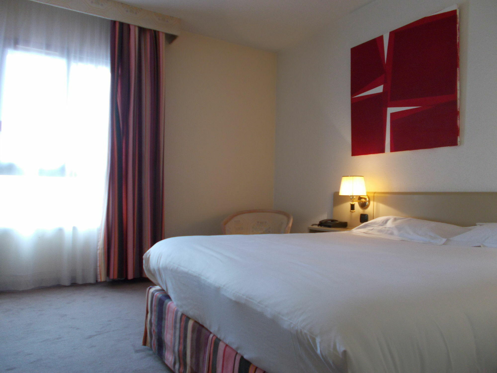 Holiday Inn Perpignan, An Ihg Hotel מראה חיצוני תמונה